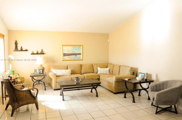 Lakes Of The Meadow, 5118 SW 153rd Pl N, Kendall West, Florida 33185, image 3