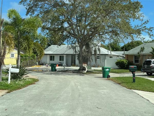 Oak Park, 20333 SW 122nd Pl, South Miami Heights, Florida 33177, image 1