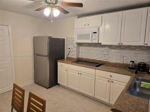 Lawn Acres, 5712 Hollywood Blvd #2, Hollywood, Florida 33021, image 1