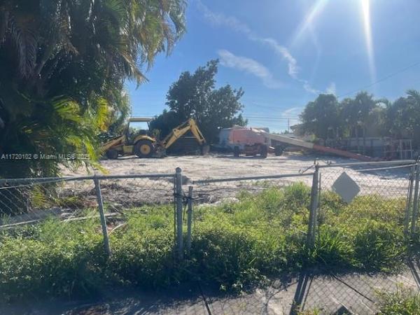 West Hialeah Heights, 1140 W 32nd St, Hialeah, Florida 33012, image 1