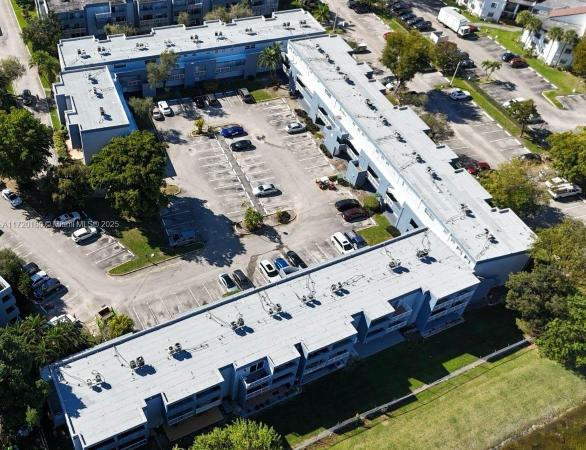 9365 Fontainebleau Blvd #E207, Miami, Florida 33172, image 1