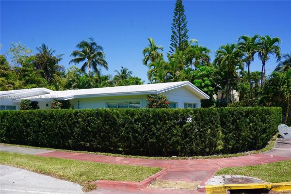Nautilus, 4500 Alton Rd, Miami Beach, Florida 33140, image 1