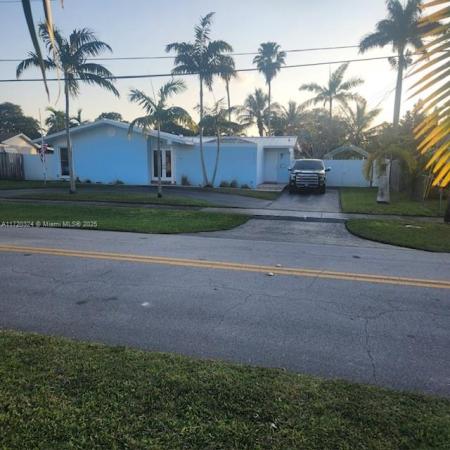 Bel Aire, 9920 SW 194th St, Cutler Bay, Florida 33157, image 1
