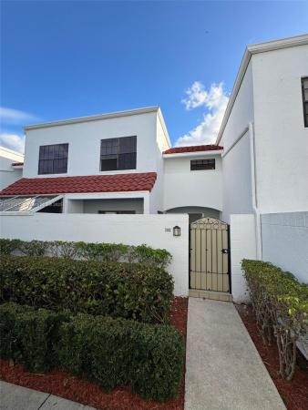 20936 Bay Ct #322-2, Aventura, Florida 33180, image 1