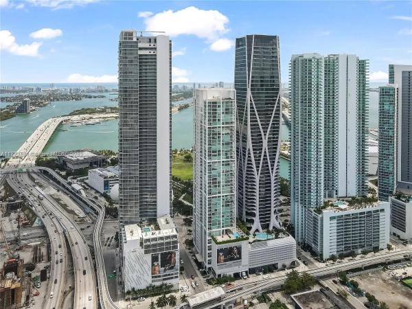 Ten Museum Park Residential, 1040 NE Biscayne Blvd #2707, Miami, Florida 33132, image 1