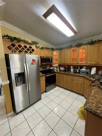 Ponderosa, 7856 W 34th Ct, Hialeah, Florida 33018, image 2