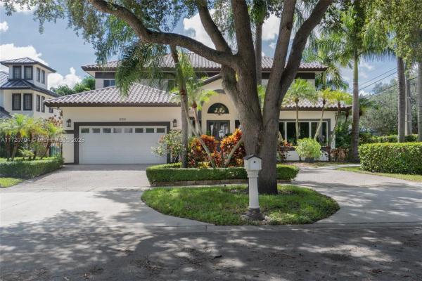 Royal Oaks, 8198 NW 162nd St, Miami Lakes, Florida 33016, image 1