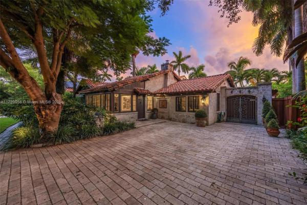 Biscayne Park Estates, 11520 Griffing Blvd, Biscayne Park, Florida 33161, image 1