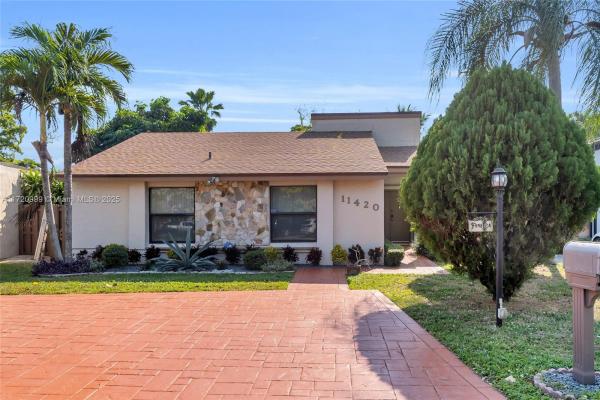 11420 SW 34th Ln, Miami, Florida 33165, image 1