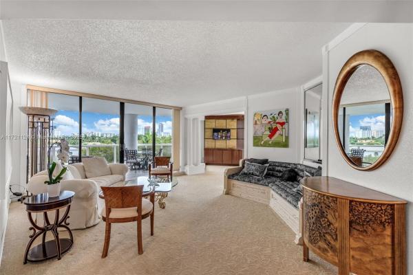 Harbor Tower At The Waterways, 3600 Yacht Club Dr #402, Aventura, Florida 33180, image 3