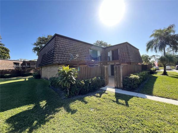 Sherwood Lakes, 2812 28th Ln #2812, Greenacres, Florida 33463, image 1