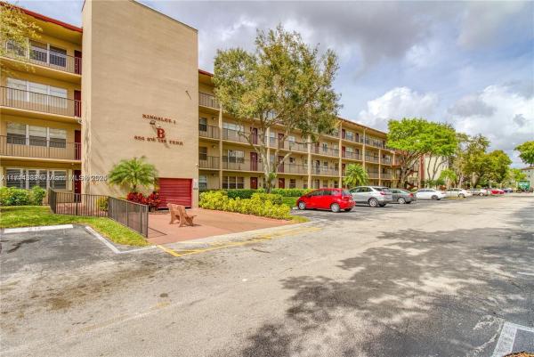 Kingsley At Century Village, 850 SW 133rd Ter #316B, Pembroke Pines, Florida 33027, image 1