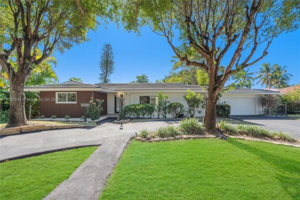 Kings Creek, 8320 SW 83rd St, Glenvar Heights, Florida 33143, image 1