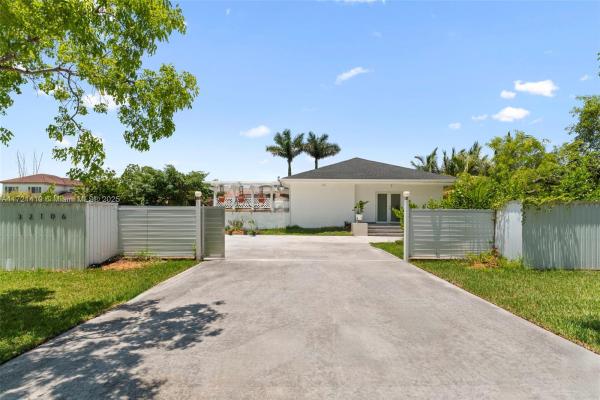 Emerald Greens, 32106 SW 206th Ave, Redland, Florida 33030, image 1