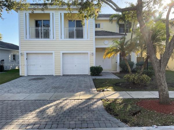 Carmens Place, 379 NE 30th Ave, Homestead, Florida 33033, image 1