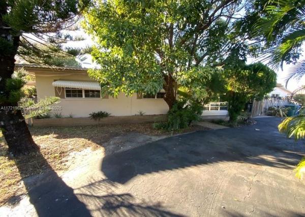 Floranada Ridge, 4687 NE 18th Ave, Oakland Park, Florida 33334, image 1