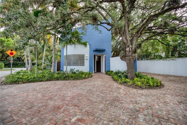 Rhodes, 2200 Lincoln Ave, Miami, Florida 33133, image 1