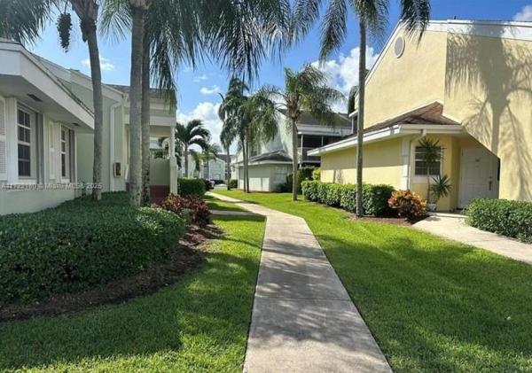 Centergate, 2529 SE 20th Pl #102-C, Homestead, Florida 33035, image 1