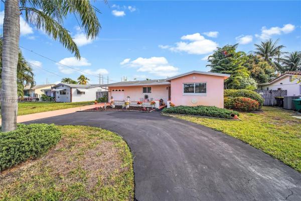 Davis Isles, 4448 SW 37th Ave, Dania Beach, Florida 33312, image 1