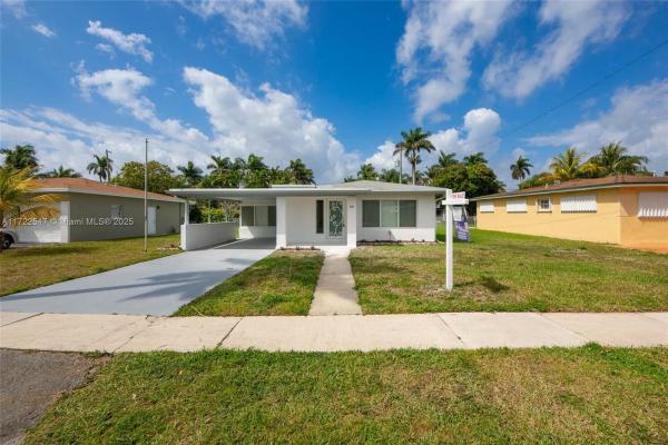 Orangebrook Golf Estates, 610 N 31st Ct, Hollywood, Florida 33021, image 1