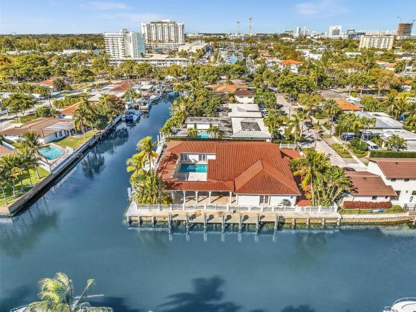 Venetian Keystone Point, 12904 Banyan Rd, North Miami, Florida 33181, image 1