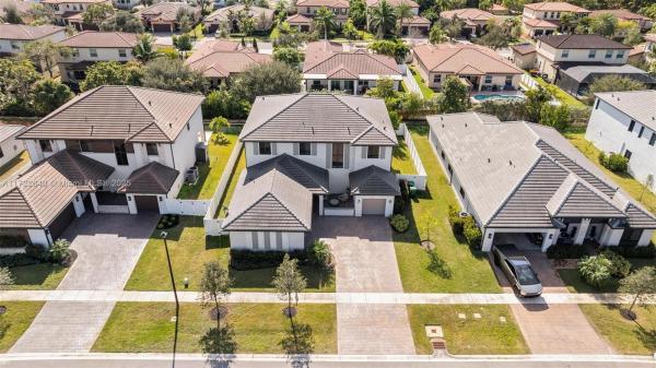 Kingfisher Estates, 13110 Addilyn Ct, Davie, Florida 33325, image 1