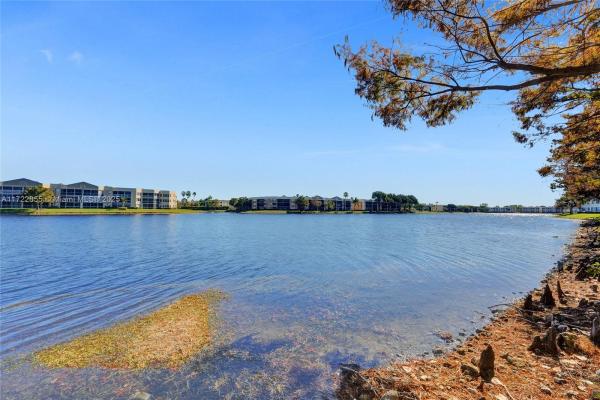 Devon At Kings Point, 7536 N Devon Dr #310, Fort Lauderdale, Florida 33321, image 1