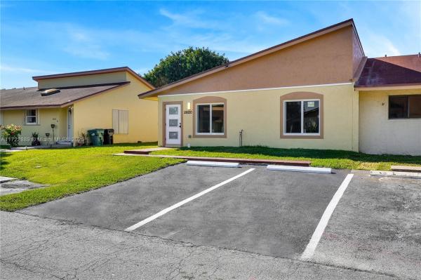 Waterside Townhomes, 14006 SW 280th Ter 0, Leisure City, Florida 33033, image 1