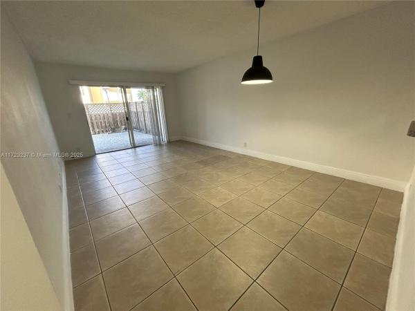 Doral Gardens 2, 5201 Geneva Way #113, Doral, Florida 33166, image 1