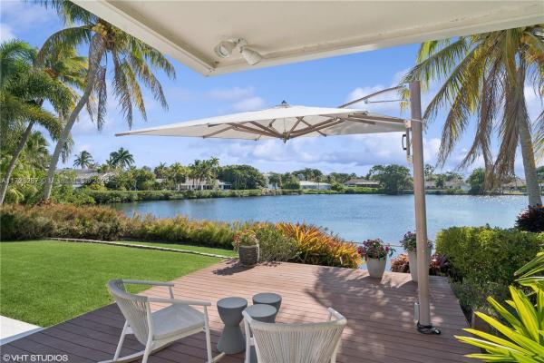 Hammocks Oaks Harbor, 430 Campana Ave, Coral Gables, Florida 33156, image 1