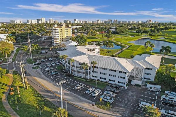 Country Club Manor, 4848 NE 23rd Ave #2C, Fort Lauderdale, Florida 33308, image 1