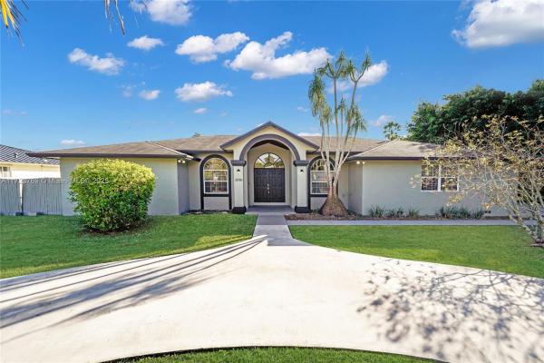 Simmons Manor, 16740 SW 278th St, Redland, Florida 33031, image 1