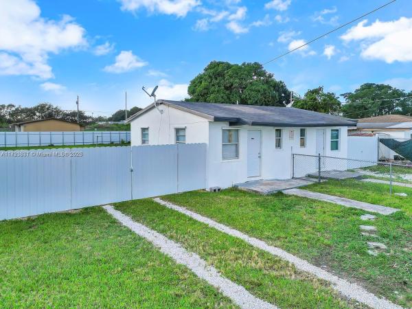 Sunny Haven, 26540-26542 SW 138th Ct, Naranja, Florida 33032, image 1