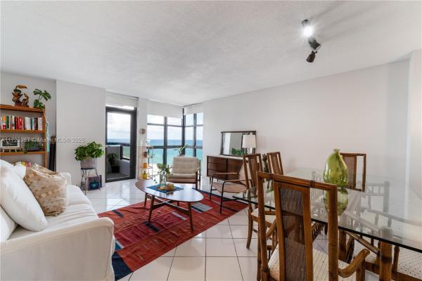 Club Atlantis, 2555 Collins Ave #2300, Miami Beach, Florida 33140, image 1
