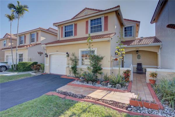 Misty Harbor At Silver Lakes, 17946 SW 10th Ln ##17946, Pembroke Pines, Florida 33029, image 1