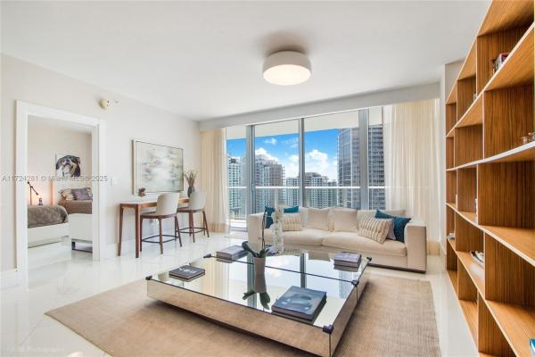 Epic Hotel & Residences, 200 Biscayne Boulevard Way #3108, Miami, Florida 33131, image 1
