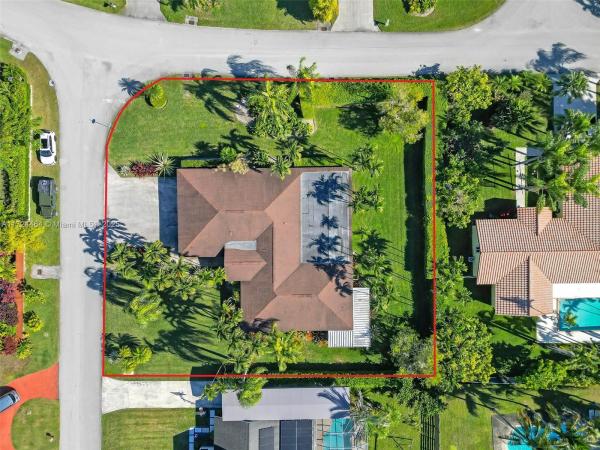 Kings Grant East, 14830 SW 157th Ter, Kendall West, Florida 33187, image 1
