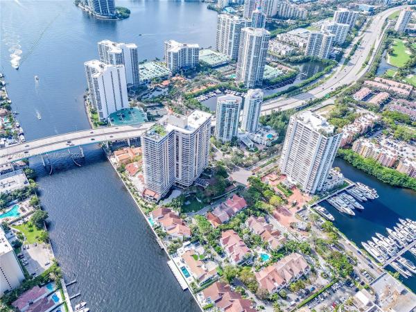 Turnberry Towers, 19355 Turnberry Way #PH-K, Aventura, Florida 33180, image 1