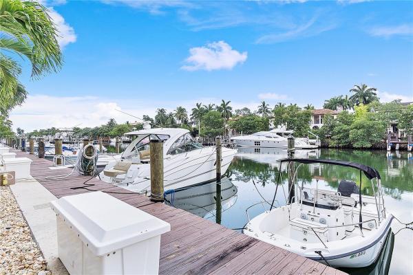 Gables Waterway Towers, 90 Edgewater Dr #1211, Coral Gables, Florida 33133, image 1