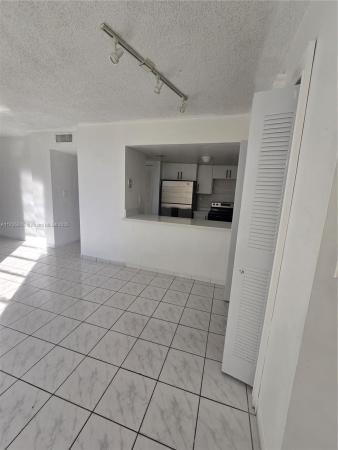 Pineside, Fountainebleau, Florida 33172, image 1