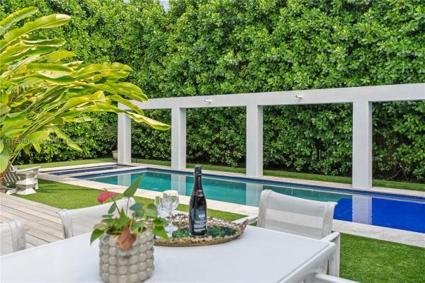 Rivo Alto, 114 2nd Rivo Alto Ter, Miami Beach, Florida 33139, image 3