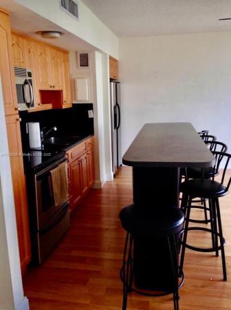 King Cole, 900 Bay Dr #513, Miami Beach, Florida 33141, image 1