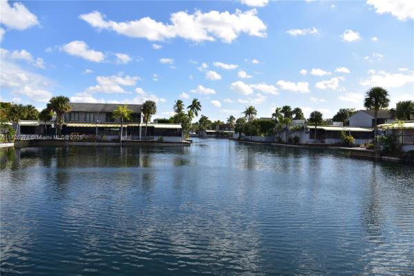 Windmill Gate, 16501 Fox Den Ct, Miami Lakes, Florida 33014, image 1