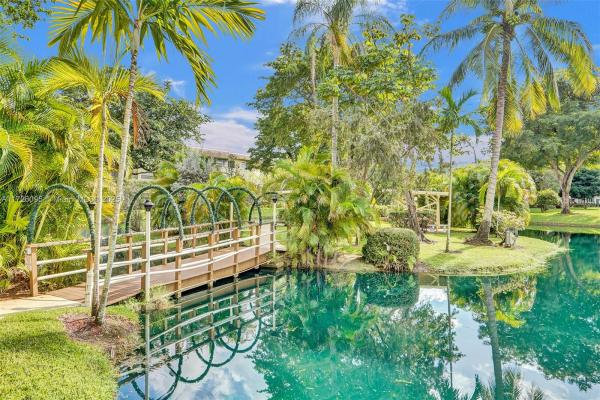 Petunia Gardens, 5171 W Oakland Park Blvd #101, Lauderdale Lakes, Florida 33313, image 1