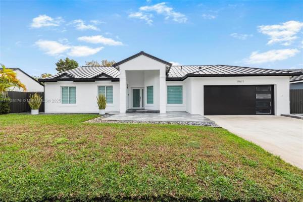 Munne Royal Homes, 19611 Cutler Ct, Cutler Bay, Florida 33189, image 1