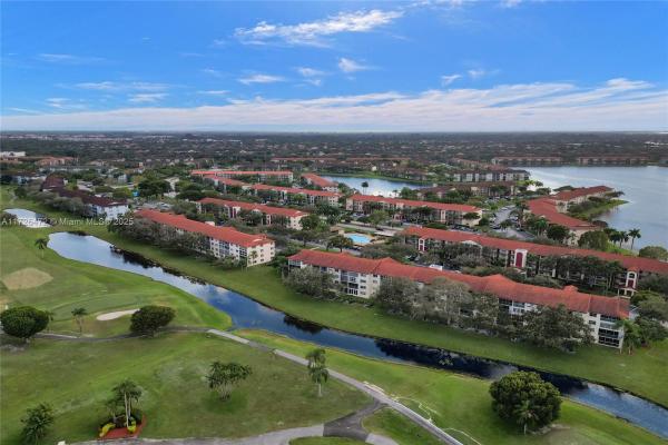 Cambridge At Century Village, 1001 SW 128th Ter #207B, Pembroke Pines, Florida 33027, image 1