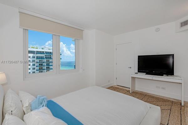 Roney Palace, 2301 Collins Ave #1515, Miami Beach, Florida 33139, image 2