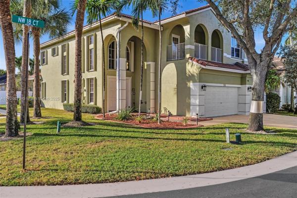 Maple Grove At Walnut Creek, 7302 NW 18th Ct, Pembroke Pines, Florida 33024, image 1