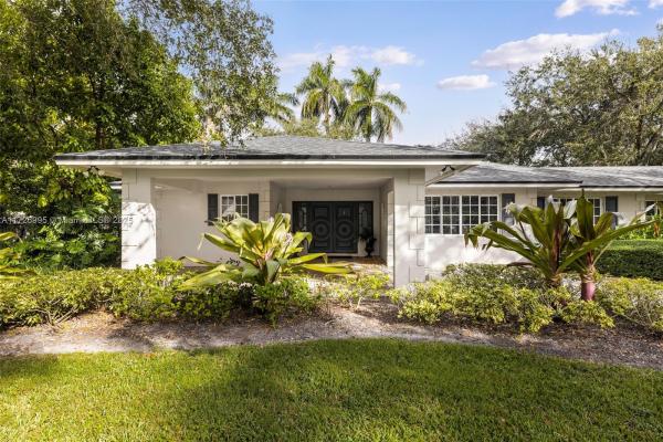Kendall No HOA, 10005 SW 122nd Ter, Kendall, Florida 33176, image 1
