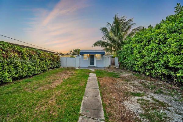 New Haven, 2372 NW 34th St, Miami, Florida 33142, image 1